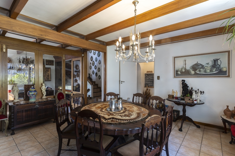 5 Bedroom Property for Sale in Lochnerhof Western Cape